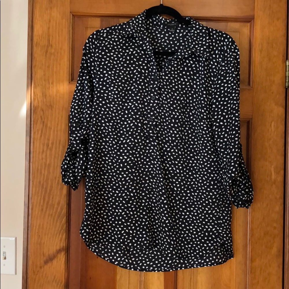 Ann Taylor Black and white blouse